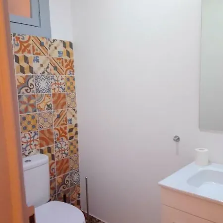 Apartment Stunning With Yard In Alfama